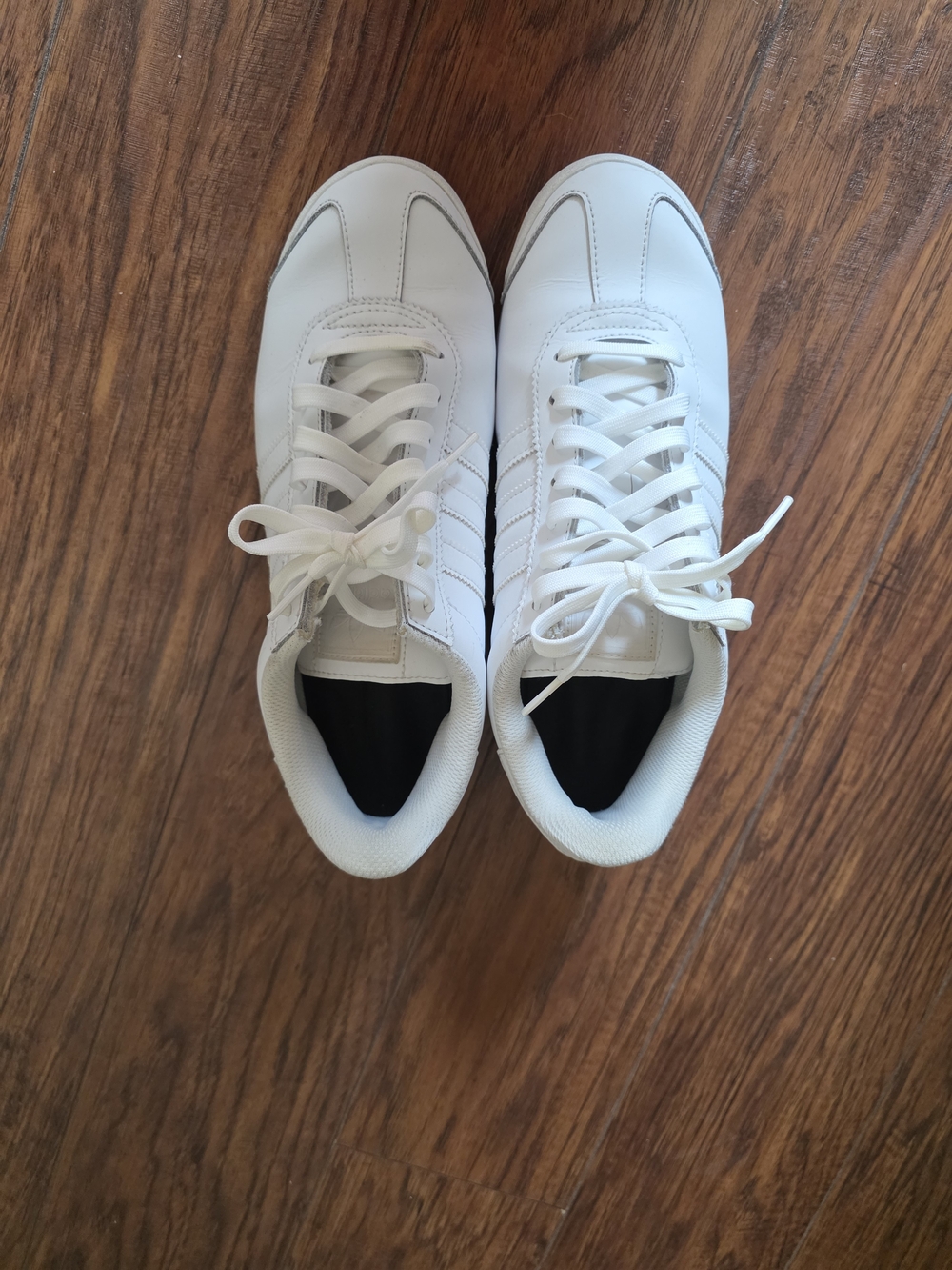 adidas White Men's Classic Low-Top Athletic Sneakers